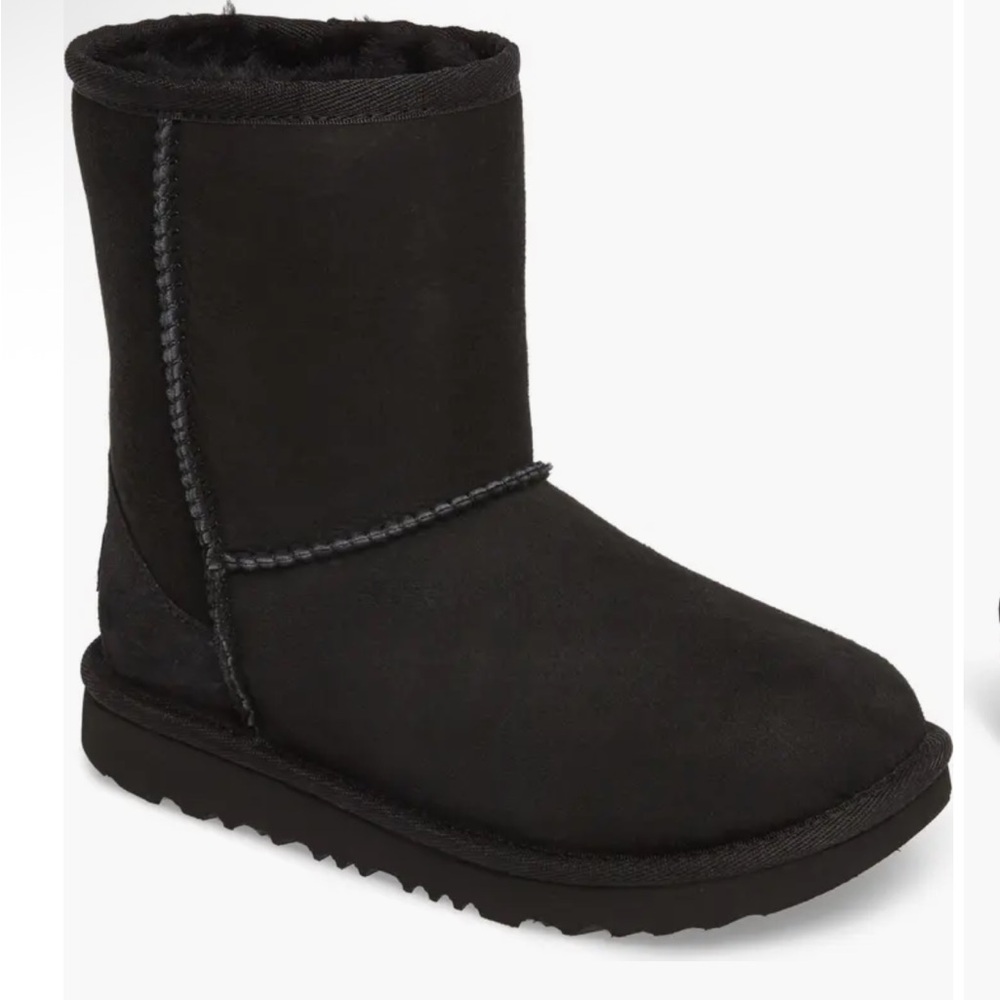 UGG Kids Classic Weather Short Waterproof Suede Boot - big kids size 6 in black